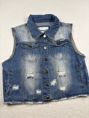 Between Us Distressed Cropped‎ Denim Vest Medium M